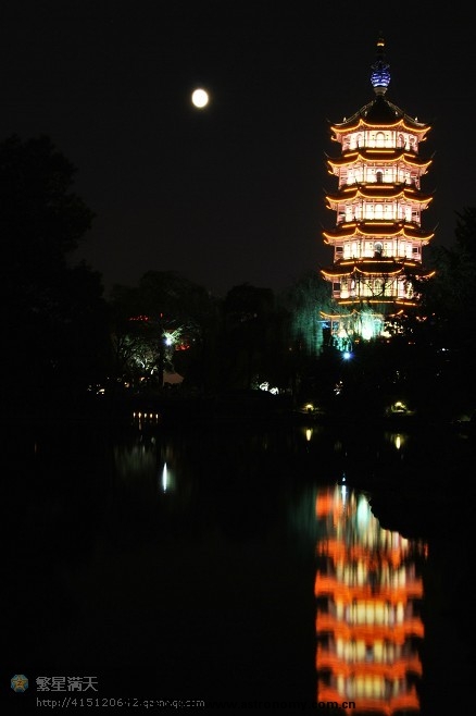 月色宝塔.jpg