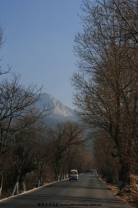 玉龙雪山就在前面