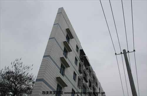 building100412.jpg