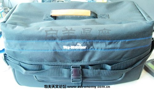 标配原装防潮防震便携包.jpg