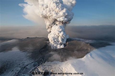 ap_iceland_volcano_480_17Apr10.jpg