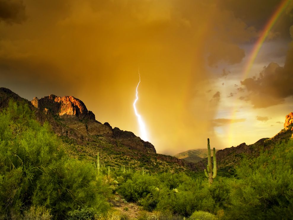 superstition-mountains_3614_990x742.jpg