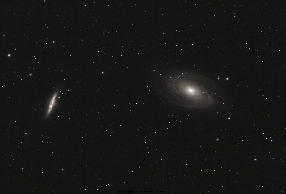 m81-m82_small.jpg