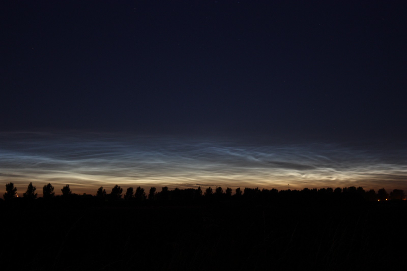 Edwin-van-Schijndel-noctilucent-clouds3--7-13-08_1216059364 [1600x1200].jpg