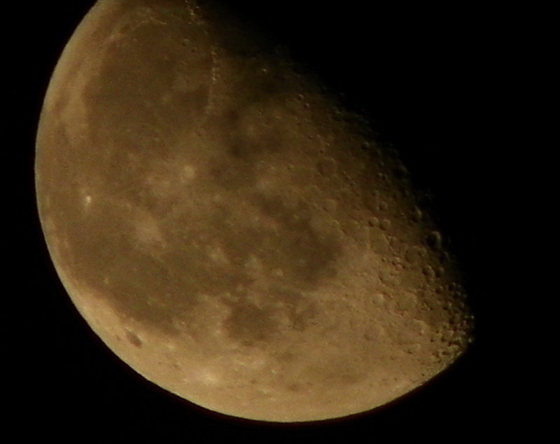 moon-2010-7-3-4.jpg
