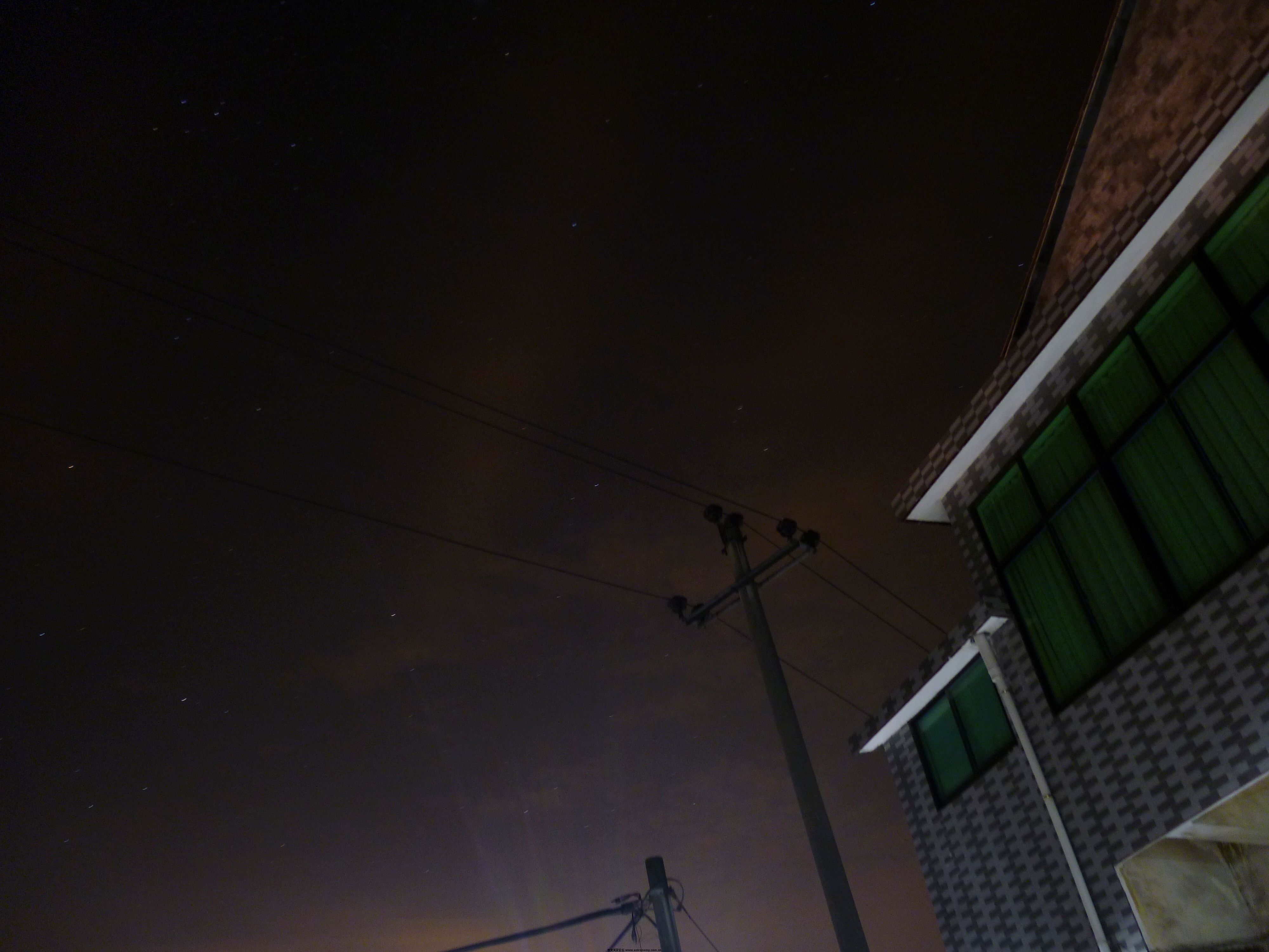 云彩夹杂着星空