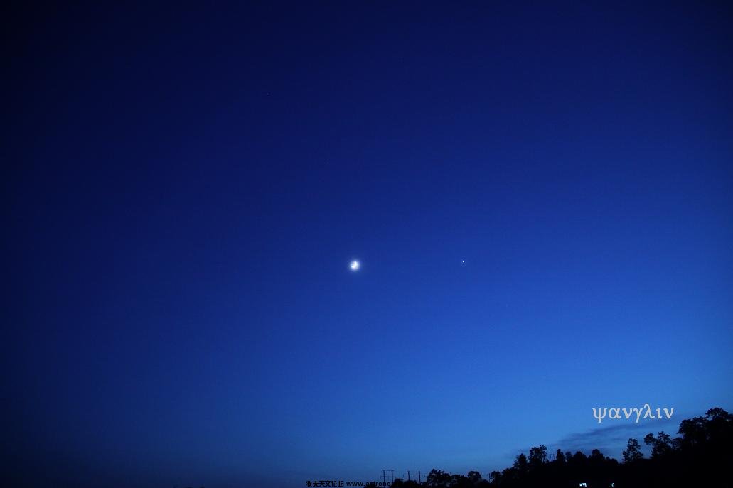 孤星伴月.JPG