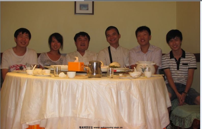 吃饭.JPG