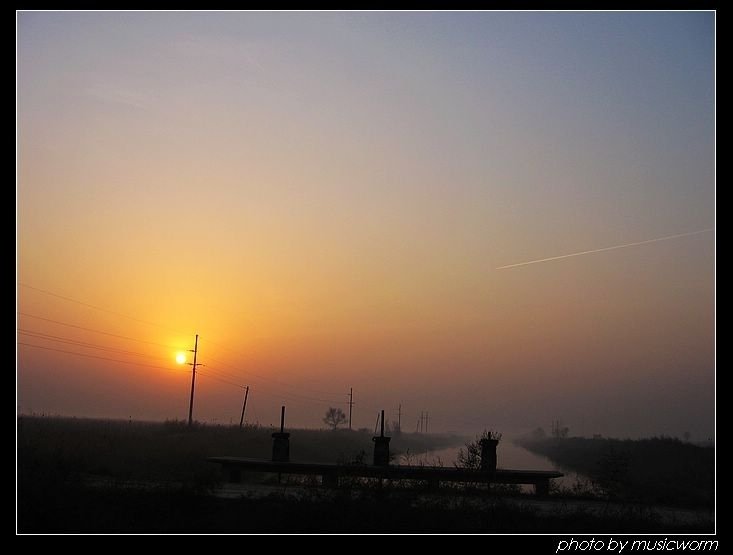 10042003068d5565c2be3b375c.jpg