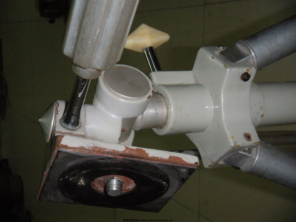 S60- 003.jpg
