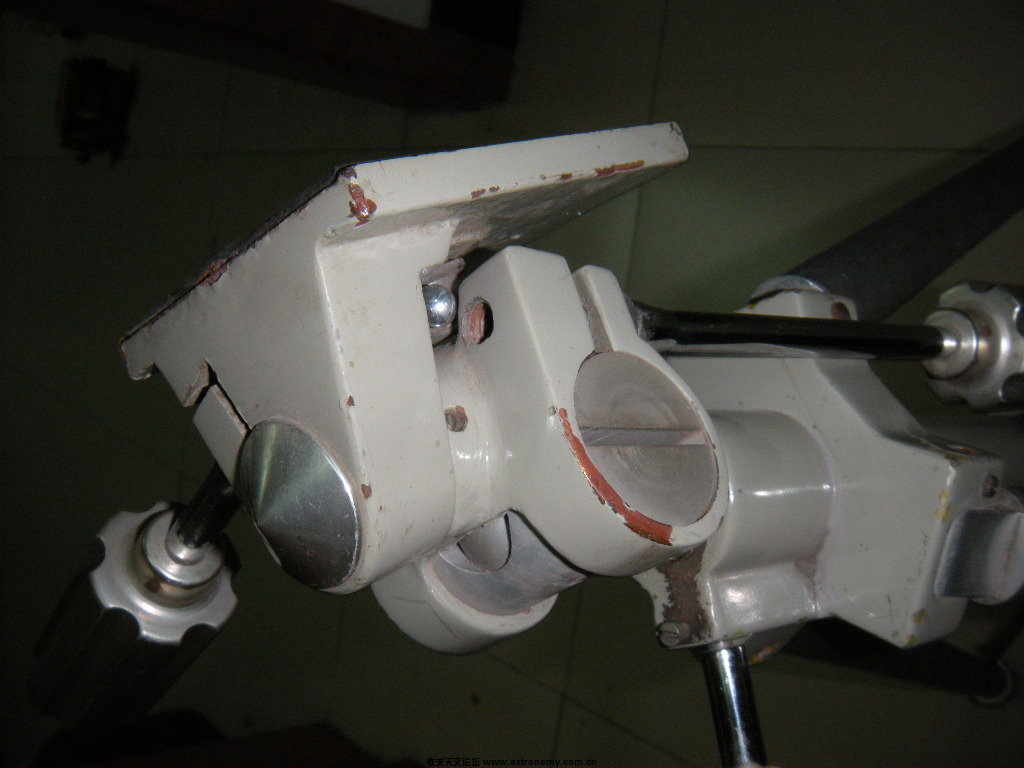 S60- 001.jpg