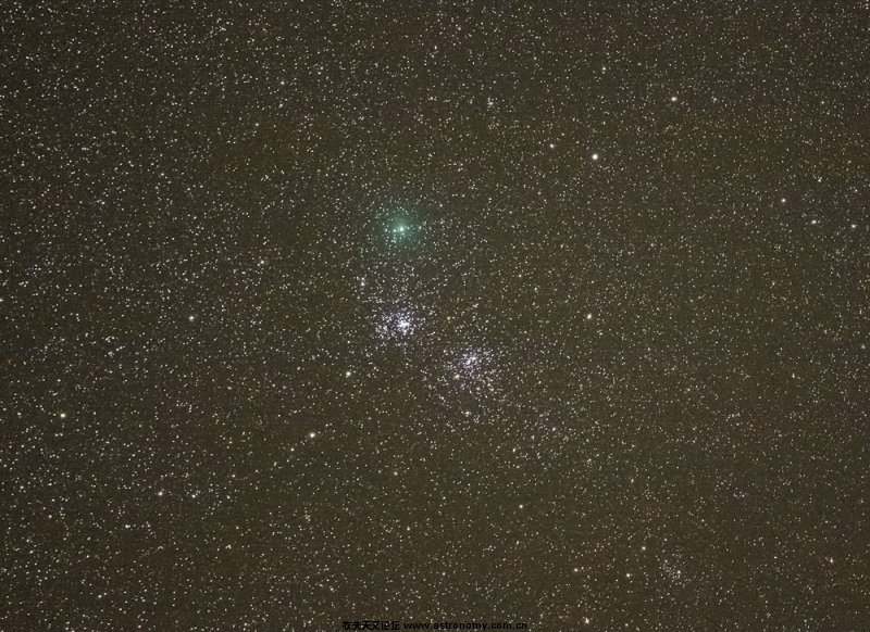 1Comet hartley2 passing by Double Cluster 100810.jpg