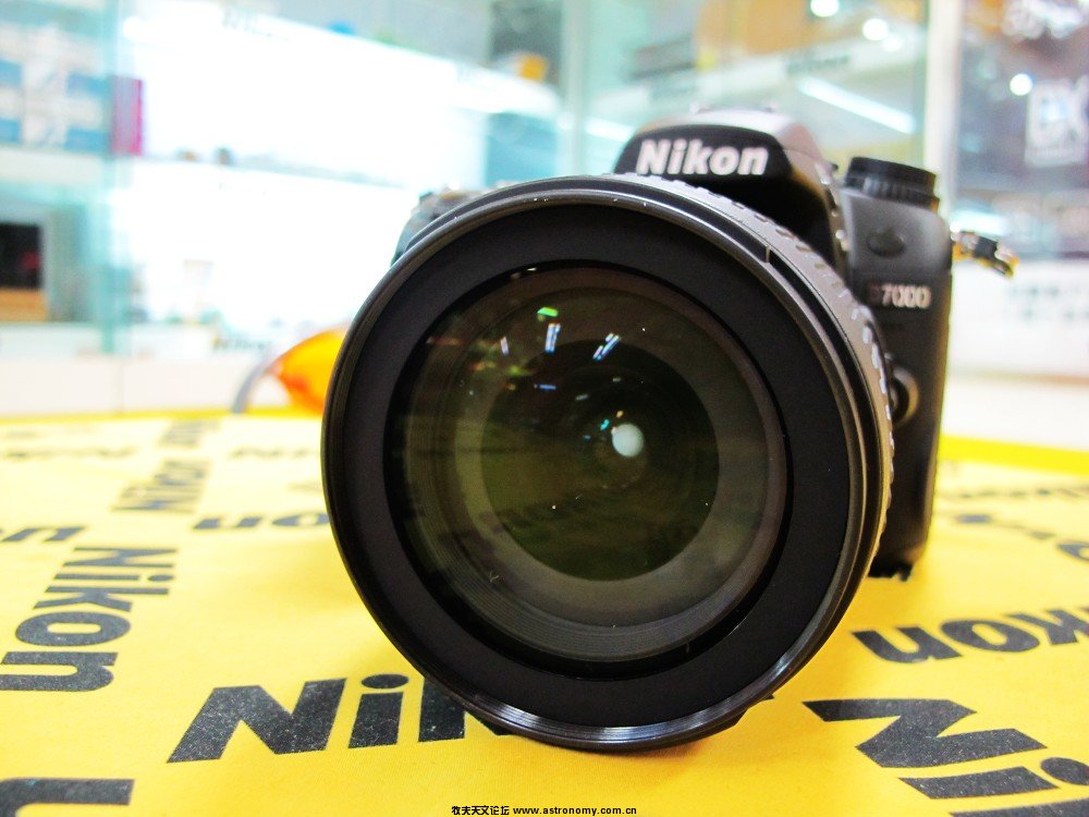 D7000 18-105套机图片