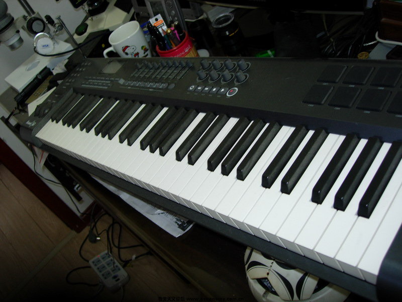 AXIOM61