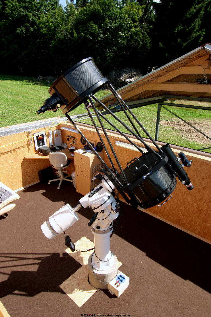 Newtonian-18inch-as1200.jpg