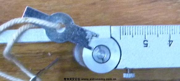 上面的小工具是拆装用的