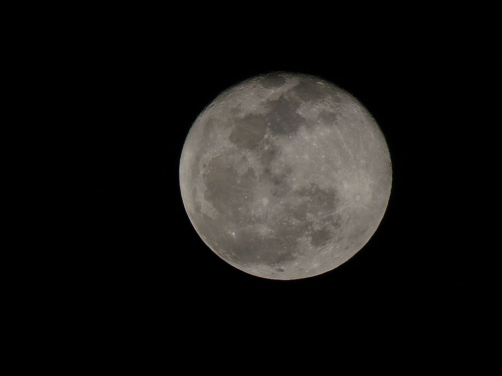 Moon1222.jpg