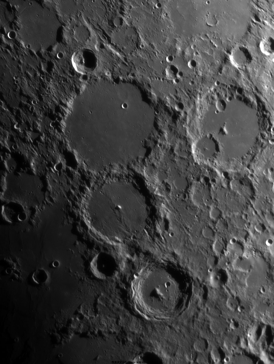 lune_-11-02-11-19-02-40_pp.jpg