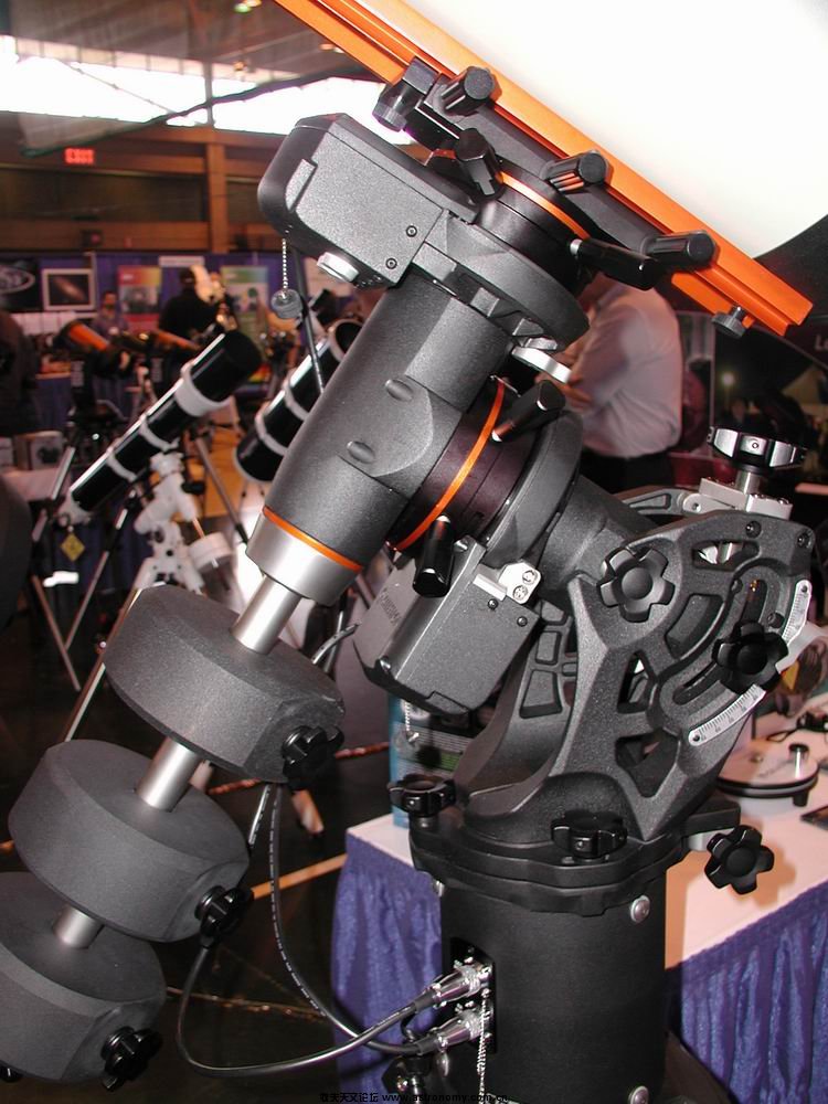 2010 NEAF Celestron Mount Large.jpg