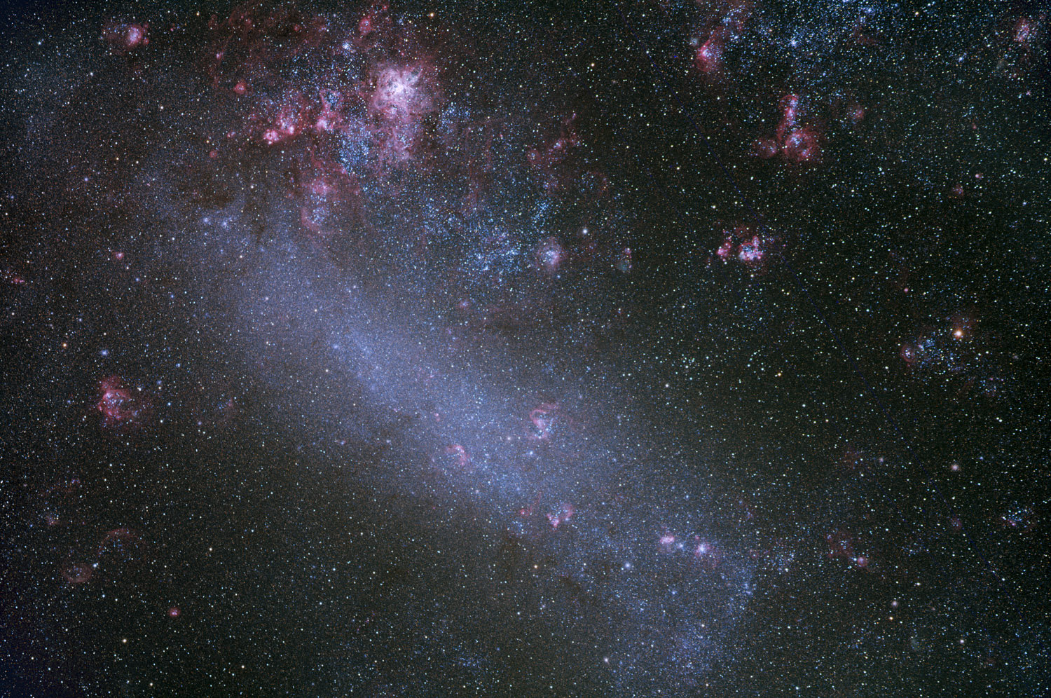 大麥哲倫星系（Large Magellanic Cloud 簡寫為LMC）lmcweb.jpg