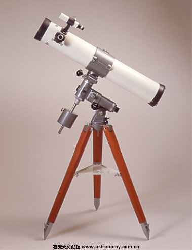 TS130 f7.7 reflector 1979.jpg