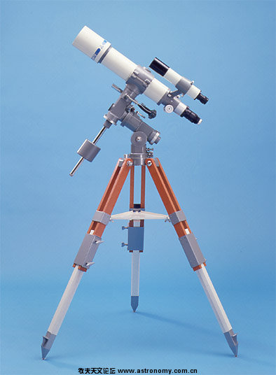 FC76D f7.9 refractor 1981.jpg