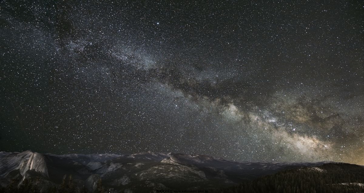 MilkyWayYosemite2400.jpg