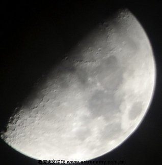 1/50， F5.6， 300mm， ISO100