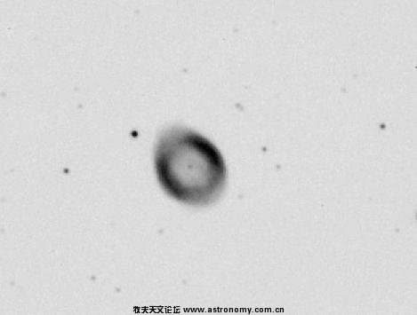 M57局部-黑白反相.JPG