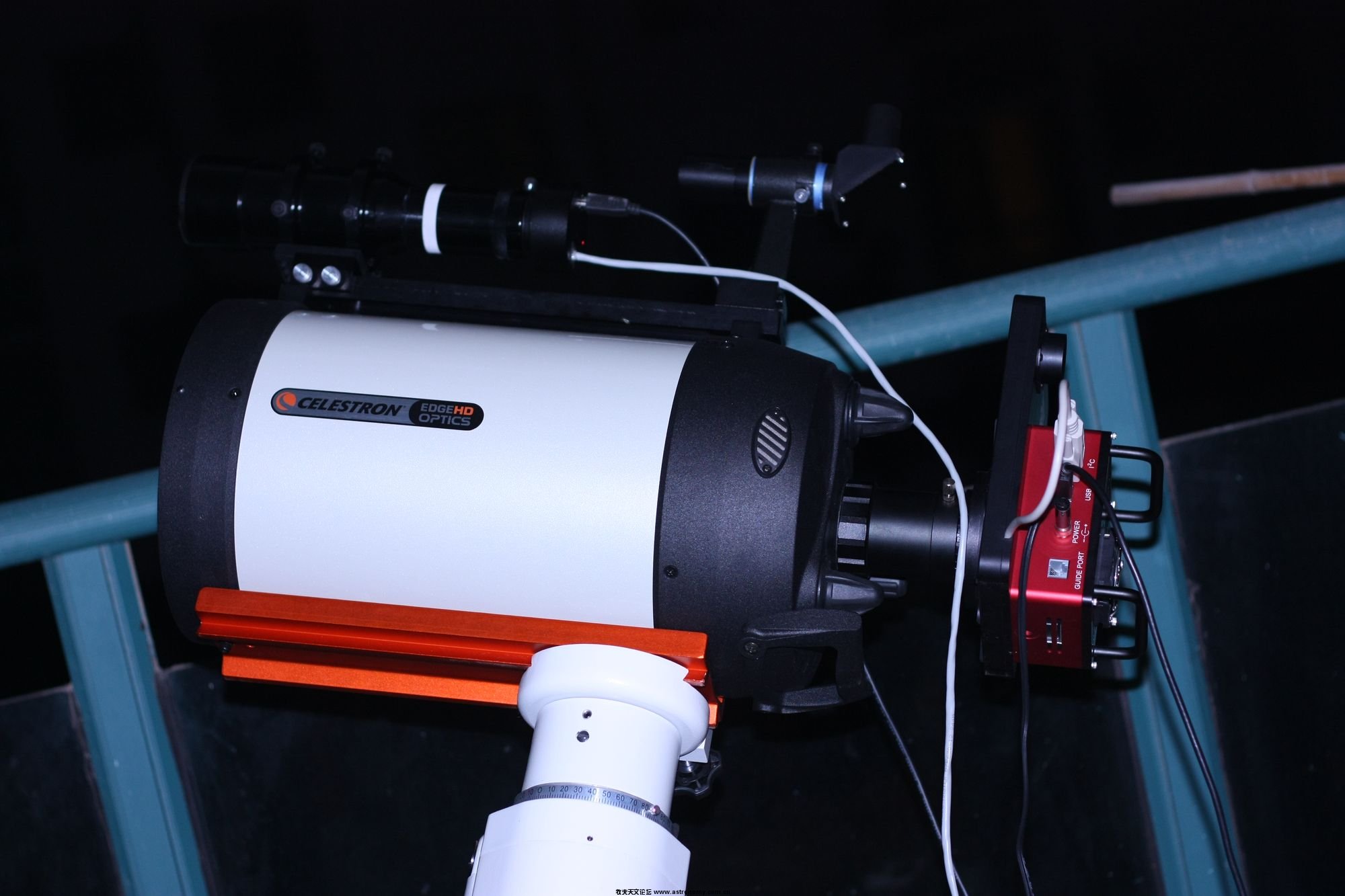 C8 HD 8300M 1.JPG