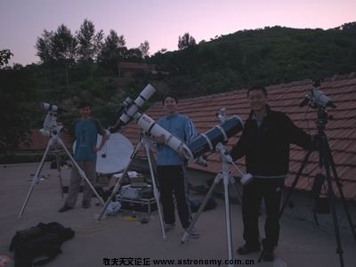 追逐梦想的老男人们