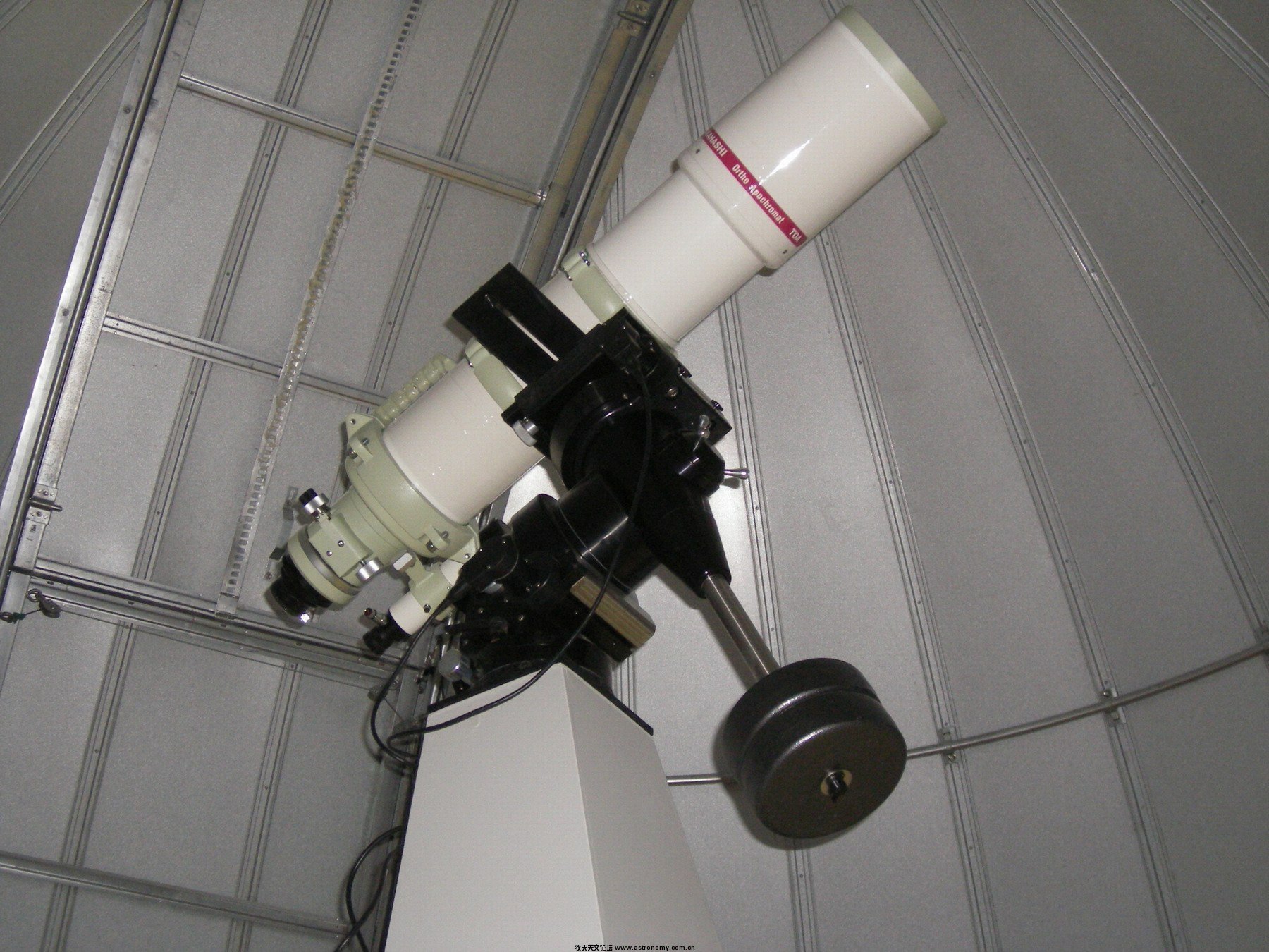 Takahashi TOA150 Telescope(3).jpg