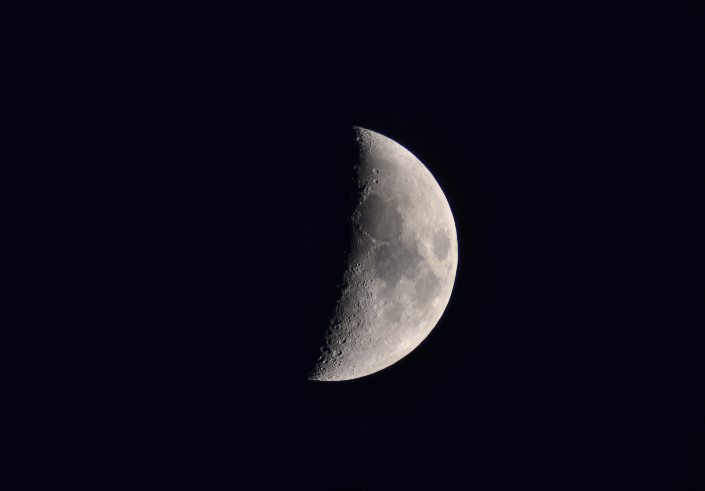 MOON4.jpg