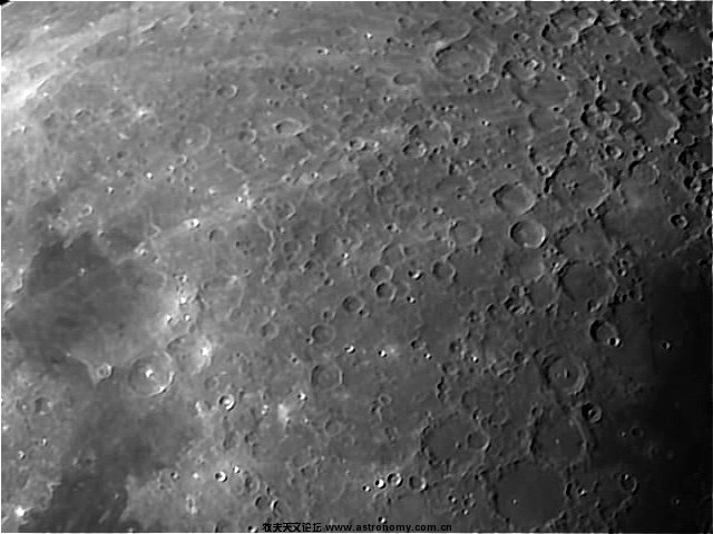 moon_700nc_20110610.jpg