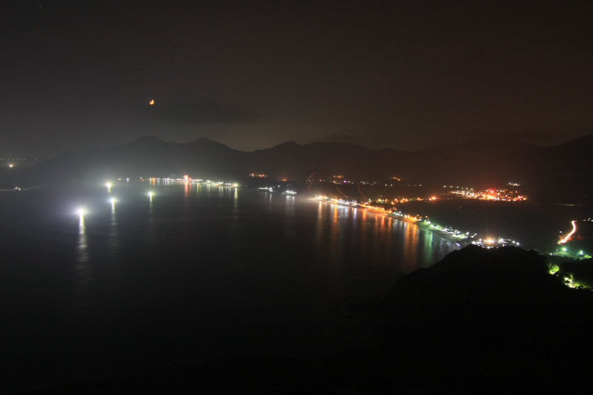 海湾的夜景