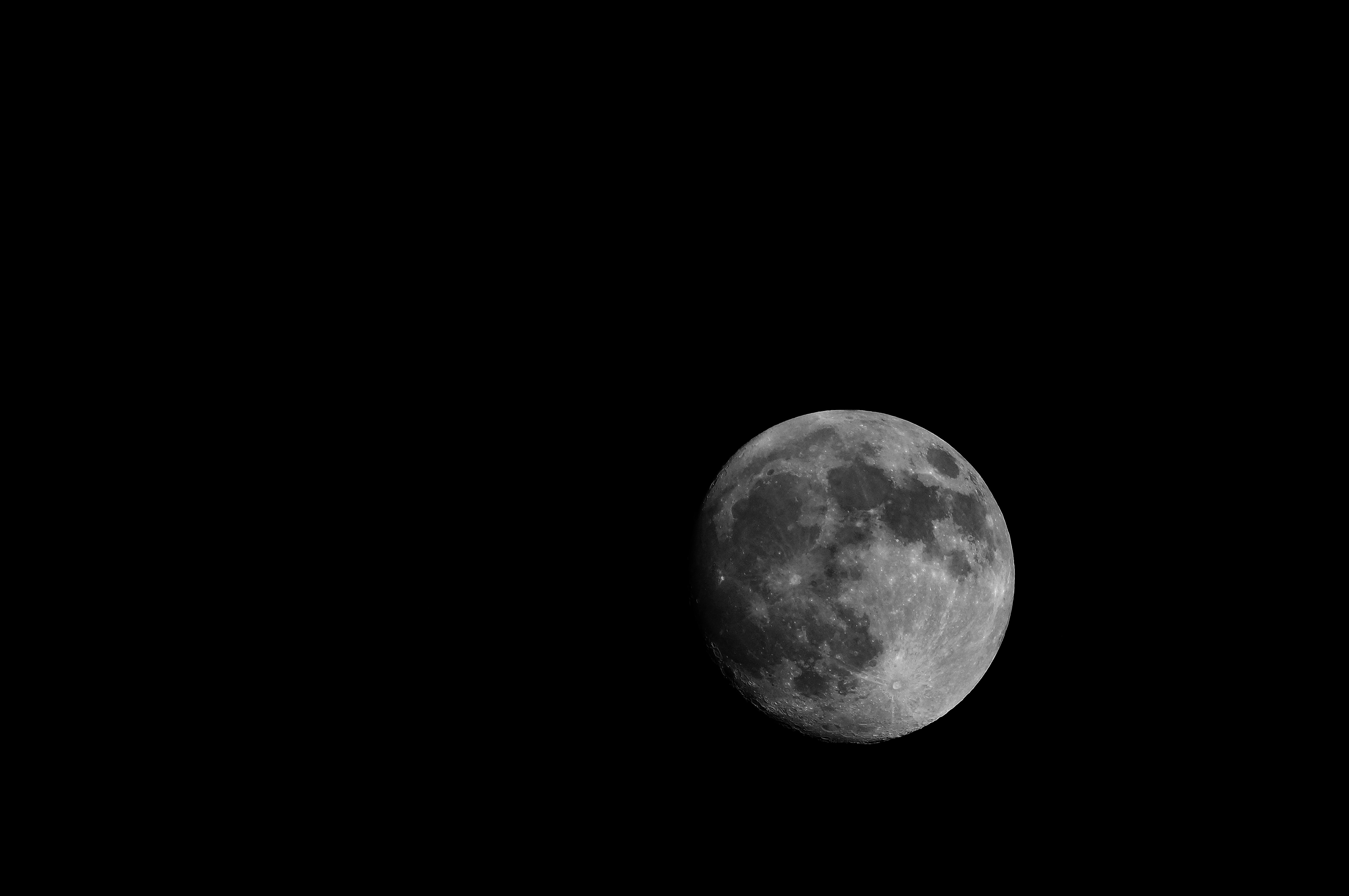 广州又迎来难得的晴天夜晚     人肉架子