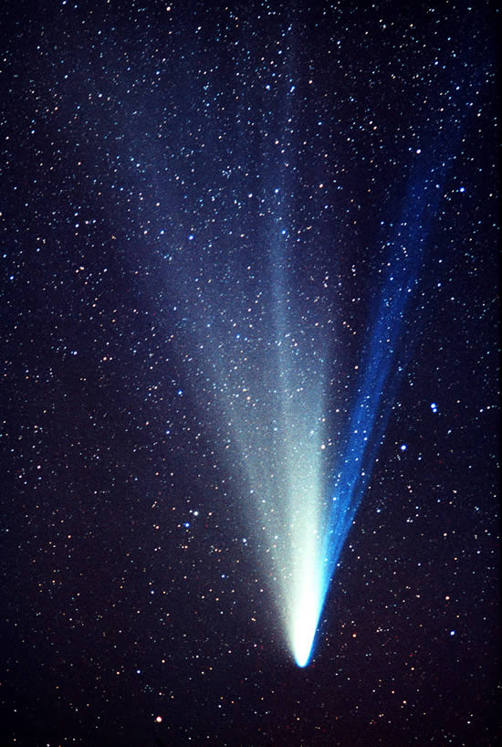 怀念曾经的大彗星真希望能亲眼目睹他们