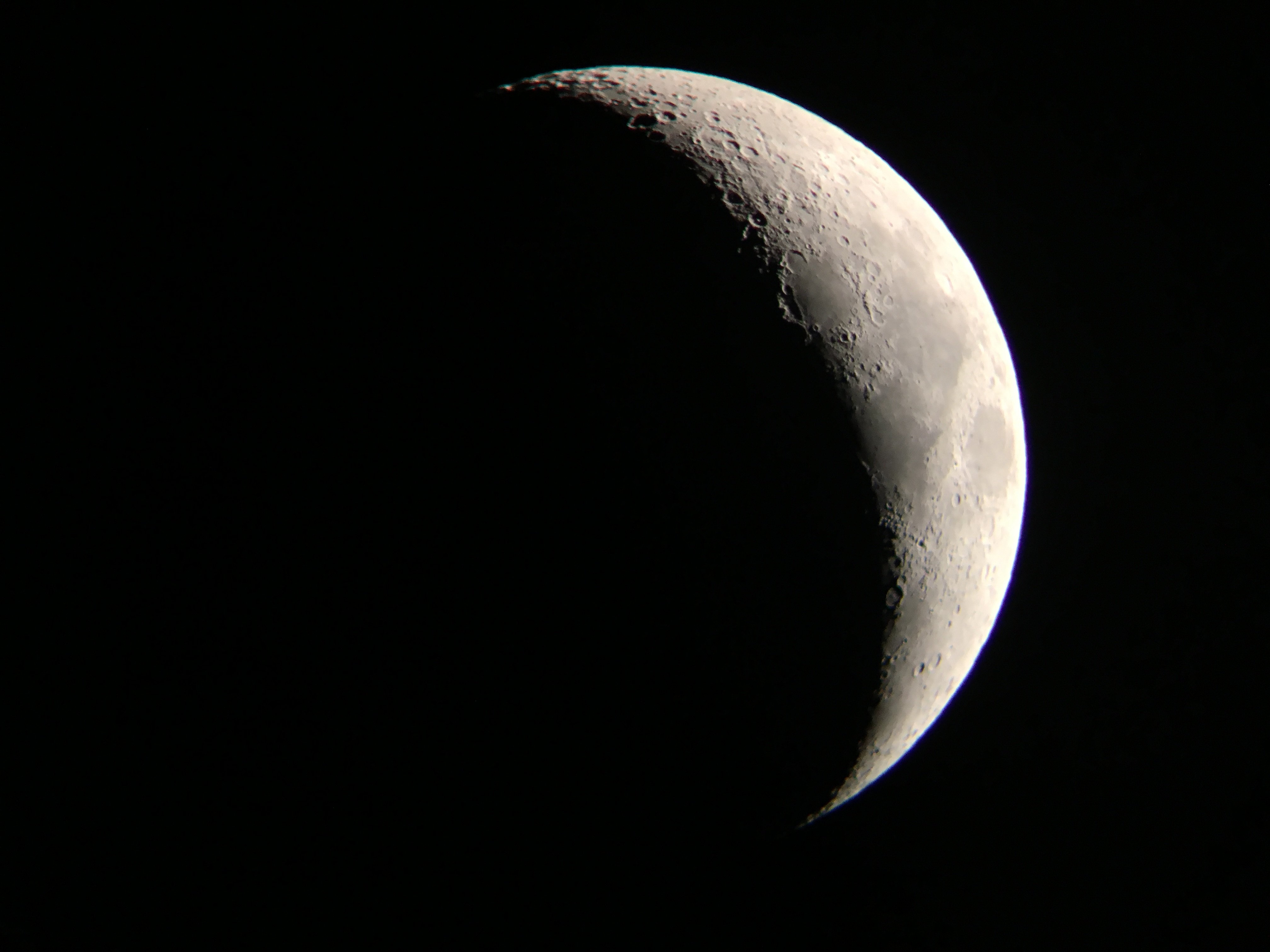 自制127mm普消手机目镜后拍摄月球
