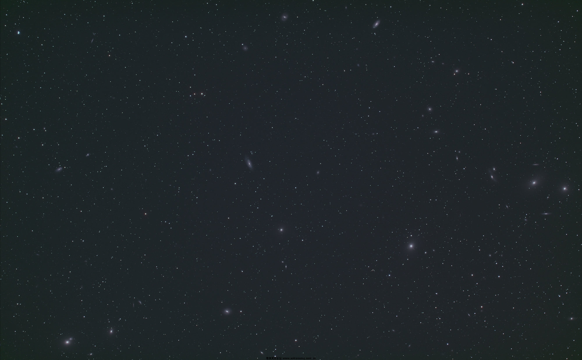 马卡良星系图片