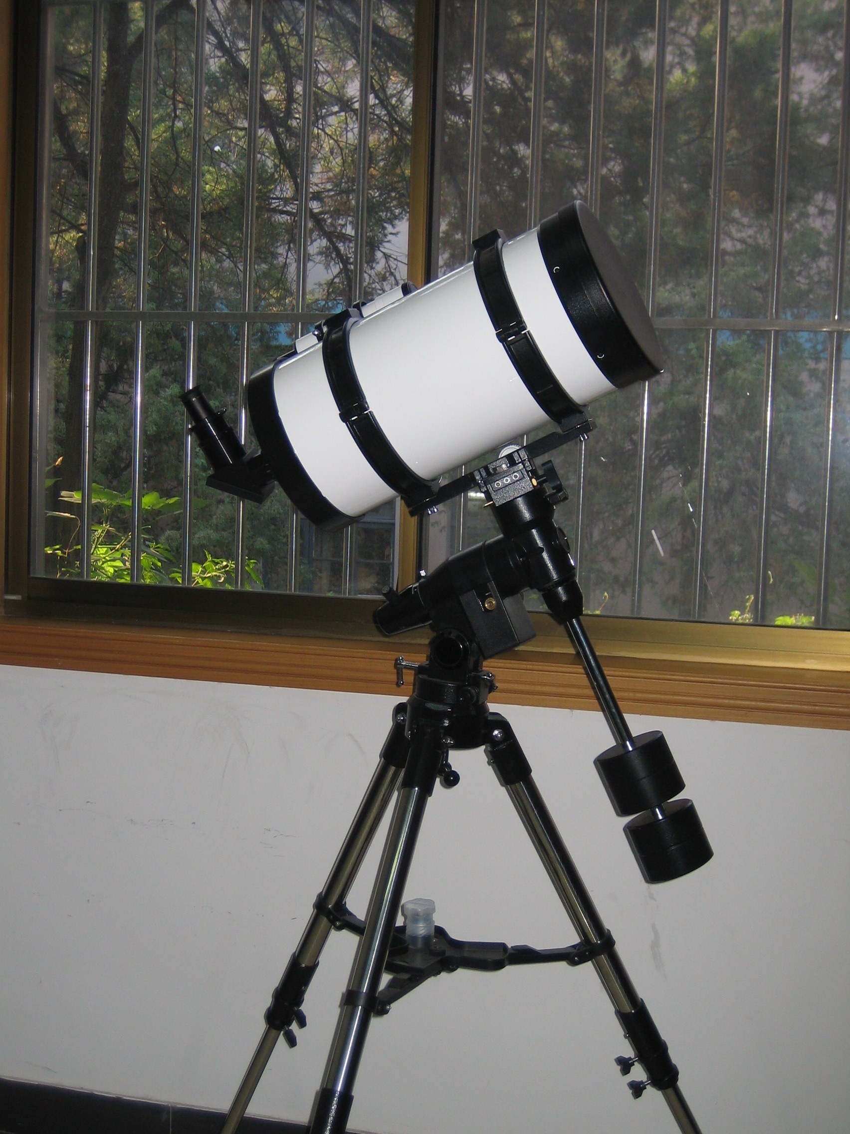 格里高利望远镜图片